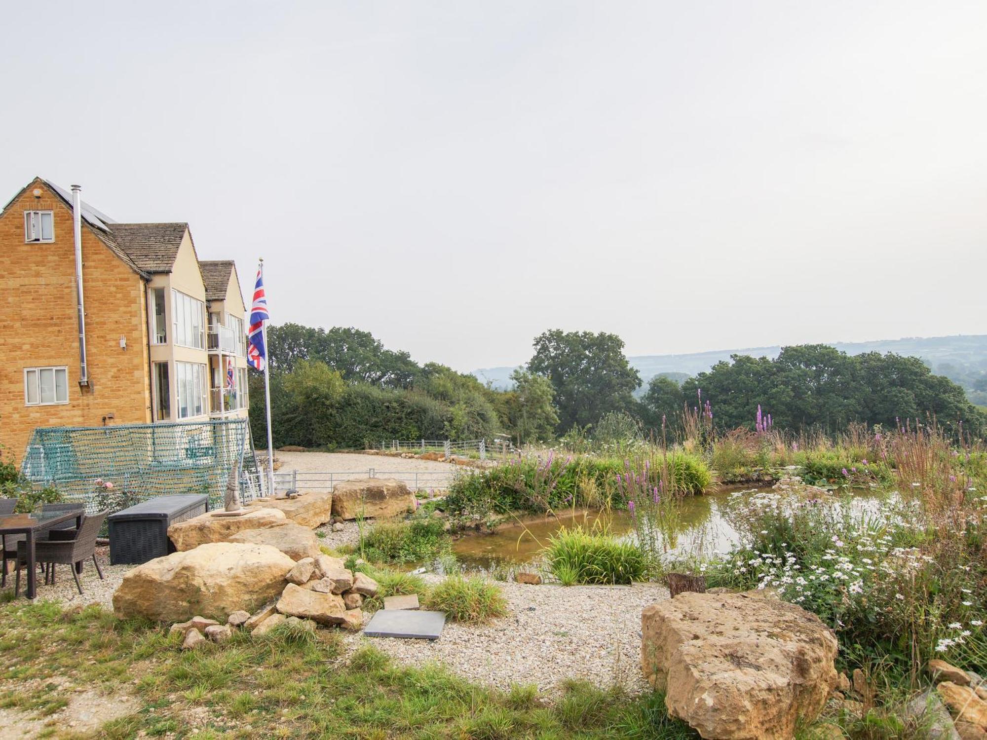 Beautiful Cotswold View Apartamento Bourton-on-the-Water Exterior foto